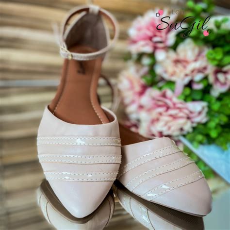 Sapatilha Salomé Bico Fino Preto e Nude