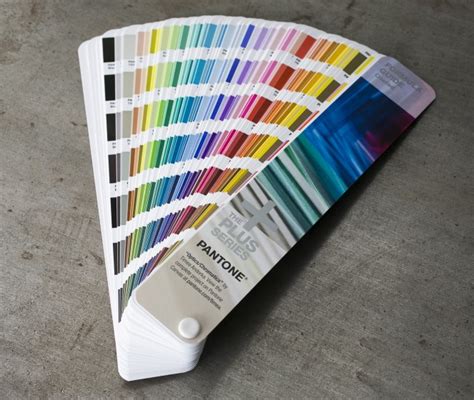Letterpress Printing: Pantone Formula Guide Solid Coated and Uncoated ... 
