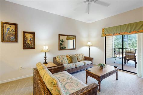 Caribe Cove Condominiums in Kissimmee, FL | Professionally Cleaned | Vacasa