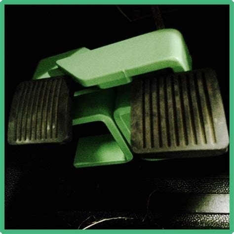 Defender Pedal Lock 4x4overlander