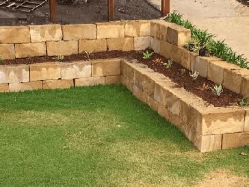 The Benefits of Sandstone Retaining Wall|Brisbane Rock Sales