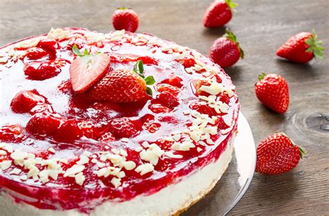 Receita Aprenda A Fazer Uma Torta De Morango Que N O Precisa Ir Ao Forno