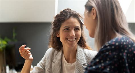 La Définition De La Communication Interpersonnelle Selon Lecole De