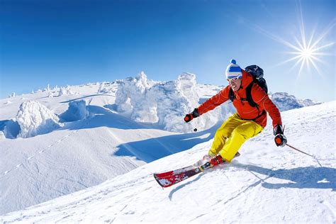 The Best Time of Year to go Heli-Skiing in Canada | Crescent Spur Heli ...