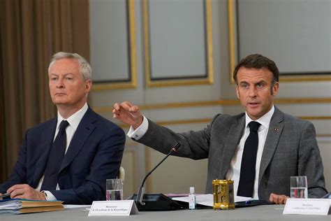 Entre Emmanuel Macron Et Bruno Le Maire La Relation Devient De Plus En