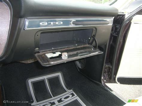 1967 Pontiac GTO 2 Door Sport Coupe Interior Color Photos | GTCarLot.com