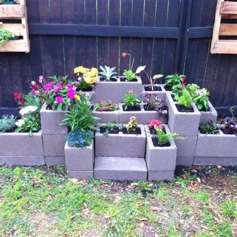 24 Concrete Block Garden Ideas You Cannot Miss | SharonSable