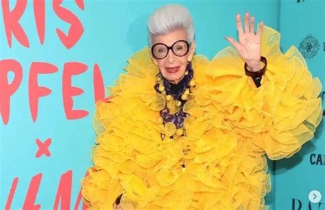 Addio A Iris Apfel L Icona Di Stile E Regina Della Moda Aveva 102 Anni