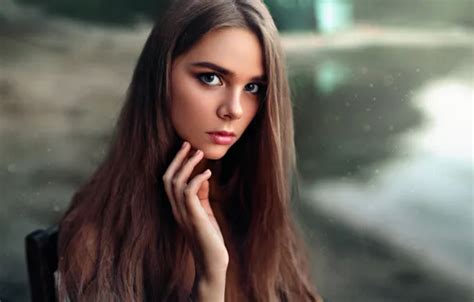 Wallpaper Look Girl Glare Sweetheart Portrait Touch Brown Hair