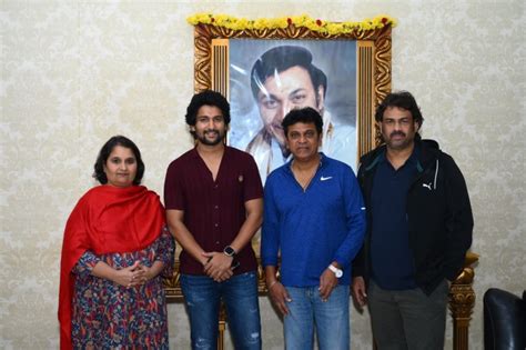 Telugu Actor Nani Visits Kannada Superstar Dr Shiva Rajkumar In