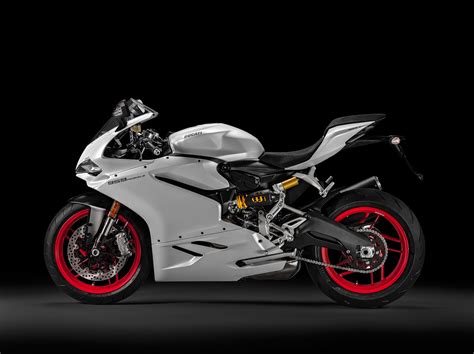 Ducati Panigale Review