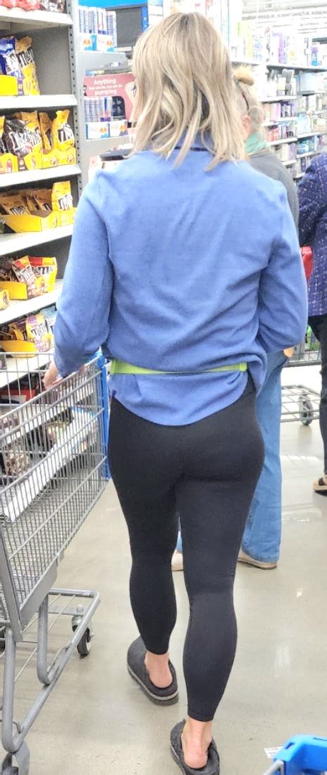 Blonde Stunner Round Fit Bubble Butt Spandex Leggings Yoga Pants Forum