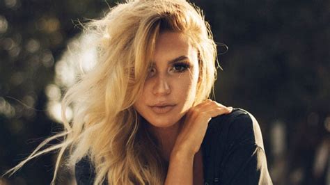 To The Dude With The Smokin Hot Wife