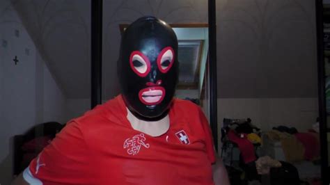 Legen Sie Mehrere Latexmasken Ab Pornhub Gay