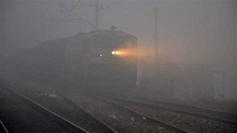 Dense fog causes 14 trains delay in Delhi-NCR; fog layer continues to ...