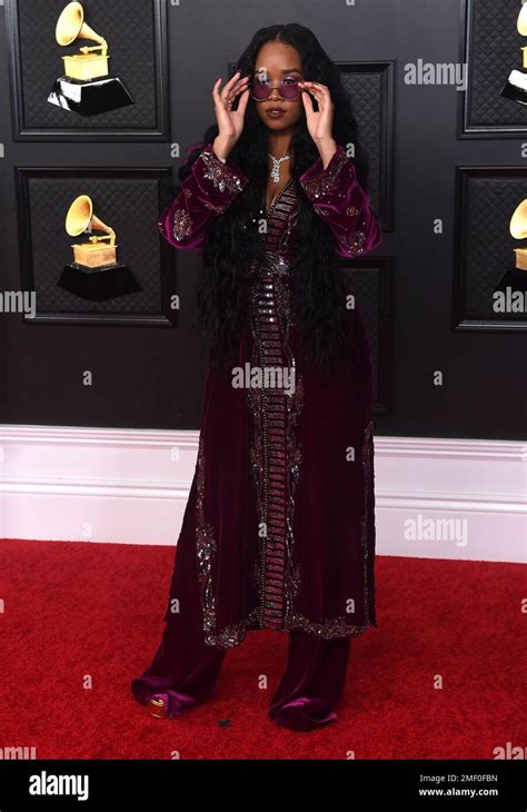 H.E.R. arrives at the 63rd annual Grammy Awards at the Los Angeles ...