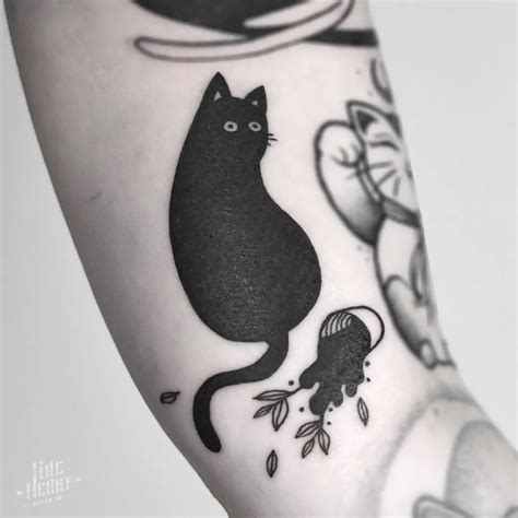 Explore 20+ Striking Black Cat Tattoo Concepts - WomenSew