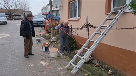 Muhtar adayından renkli seçim vaadi Ev ev dolaşıp