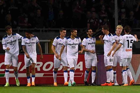 Serie A l Atalanta vince in casa del Torino ora la Champions è più vicina