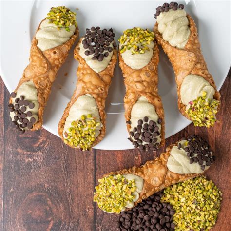 Kit Cannoli Siciliani Con Ricotta Gusti A Scelta Pezzi Su