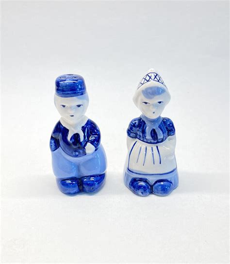 Mavin Vintage Delft Blue Dutch Man Woman Salt Pepper Shakers Holland