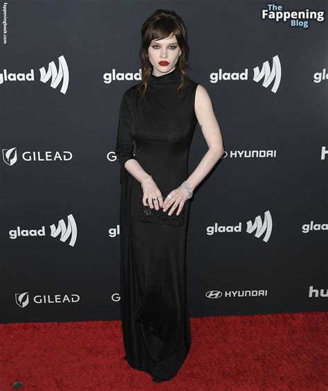 Sophie Thatcher Nude OnlyFans Leaks Fappening FappeningBook