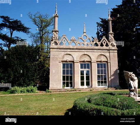 Burghley House Sculpture Garden Fotograf As E Im Genes De Alta