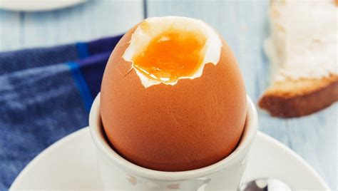 Comprehensive Guide On How Long To Boil Eggs