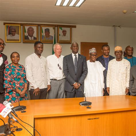 Photos Fashola Hands Over House Keys To Ex Super Eagles Coach Bonfrere Jo