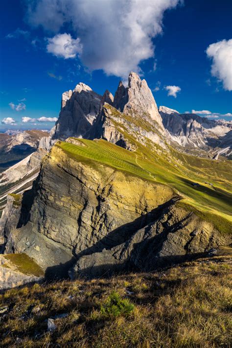 7 Best Dolomites Hiking Trails You Can Do In A Day - Follow Me Away