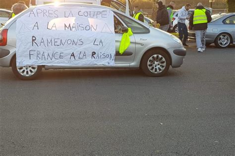 Gilets Jaunes Personnes Mobilis Es Dans Le Val D Oise Et Pas D