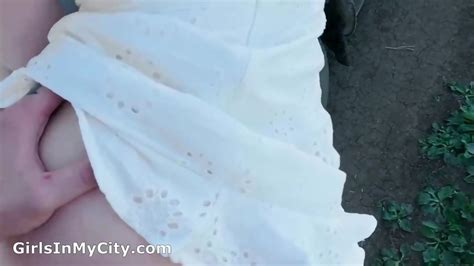 Carefree Summer Sex Outdoors