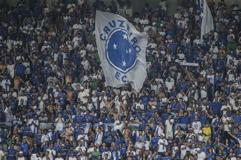 Jornalista bate o martelo e define Torcida do Cruzeiro é a melhor de Minas