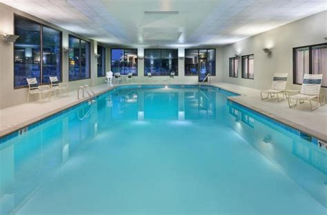 25 Hotels with Indoor Pools in Nashville, TN