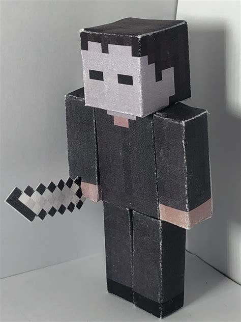 Pixel Papercraft - Michael Myers (Halloween 2021)