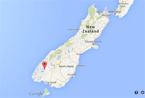 Where is Fiordland National Park on map of New Zealand South Island