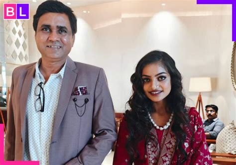 Maha Kumbh viral sensation Monalisa trapped? Jitendra Narayan Singh’s ...