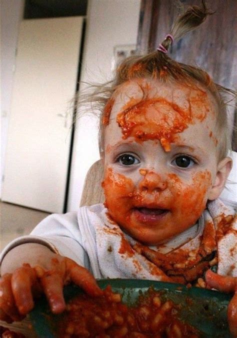 photo trick: funny kids eating pictures