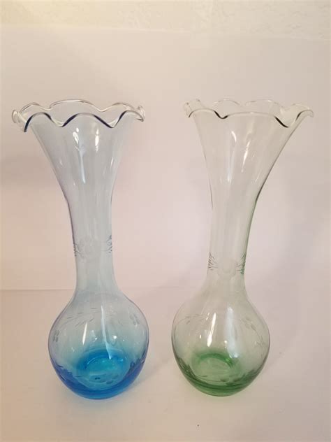 Vintage Blown Glass Etched Tulip Bud Vases Set Of 2 Etsy