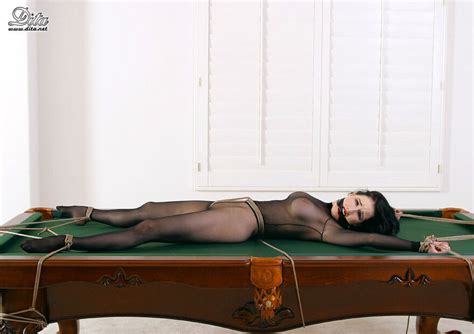 Dita Von Teese Fetish Diva Porn Pic