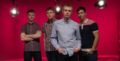 Premiere The Spitfires Stick To Your Guns GigslutzGigslutz