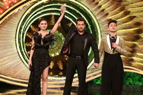 Tejasswi Prakash Is The Winner Of Bigg Boss 15 Pratik Sehajpal Was The First Runner Up Talk