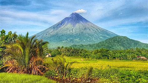 Taal Lake and Taal Volcano: A Jewel in the Philippines' Crown ...