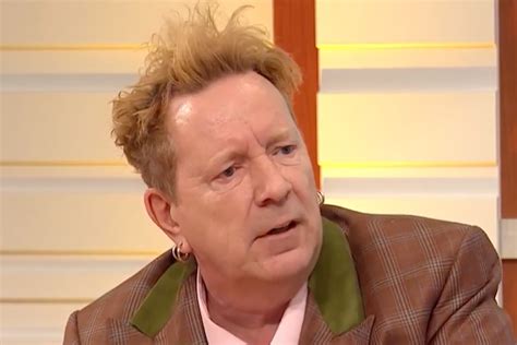 Sex Pistols Johnny Rotten Likes Trump Because He Terrifies Politicians Video
