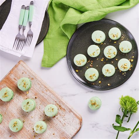 Pistachio Macarons - Bake Good