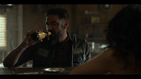 Shiner Bock Beer In Mayans M C S03E03 Overreaching Don T Pay 2021