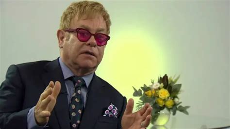 Elton John Quiere Hablar Con Putin Sobre Derechos De La Comunidad Gay BBC News Mundo