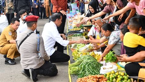 Kunjungi Pasar Muara Bungo Presiden Tekankan Pentingnya Revitalisasi Pasar