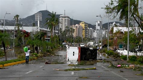 Furac O Otis Fez Pelo Menos Mortos E Arrasou A Cidade De Acapulco