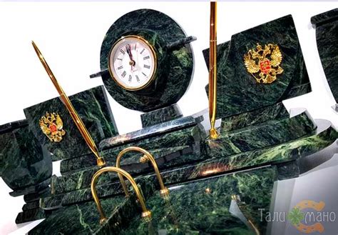 Камень Змеевик: свойства, значение, кому подходит по зодиаку